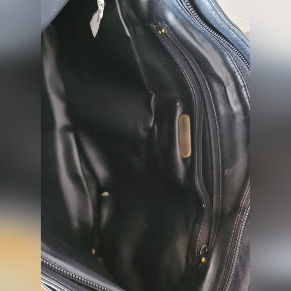 Giani Bernini Black Crossbody - Picture 10 of 11